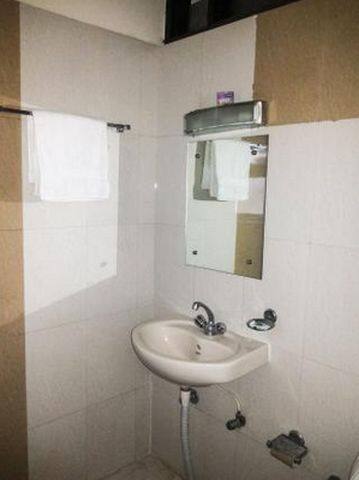Sharthi Lodge And Restaurant, Latur 5